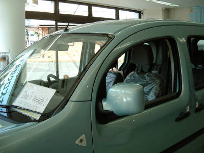 new_kangoo05.jpg